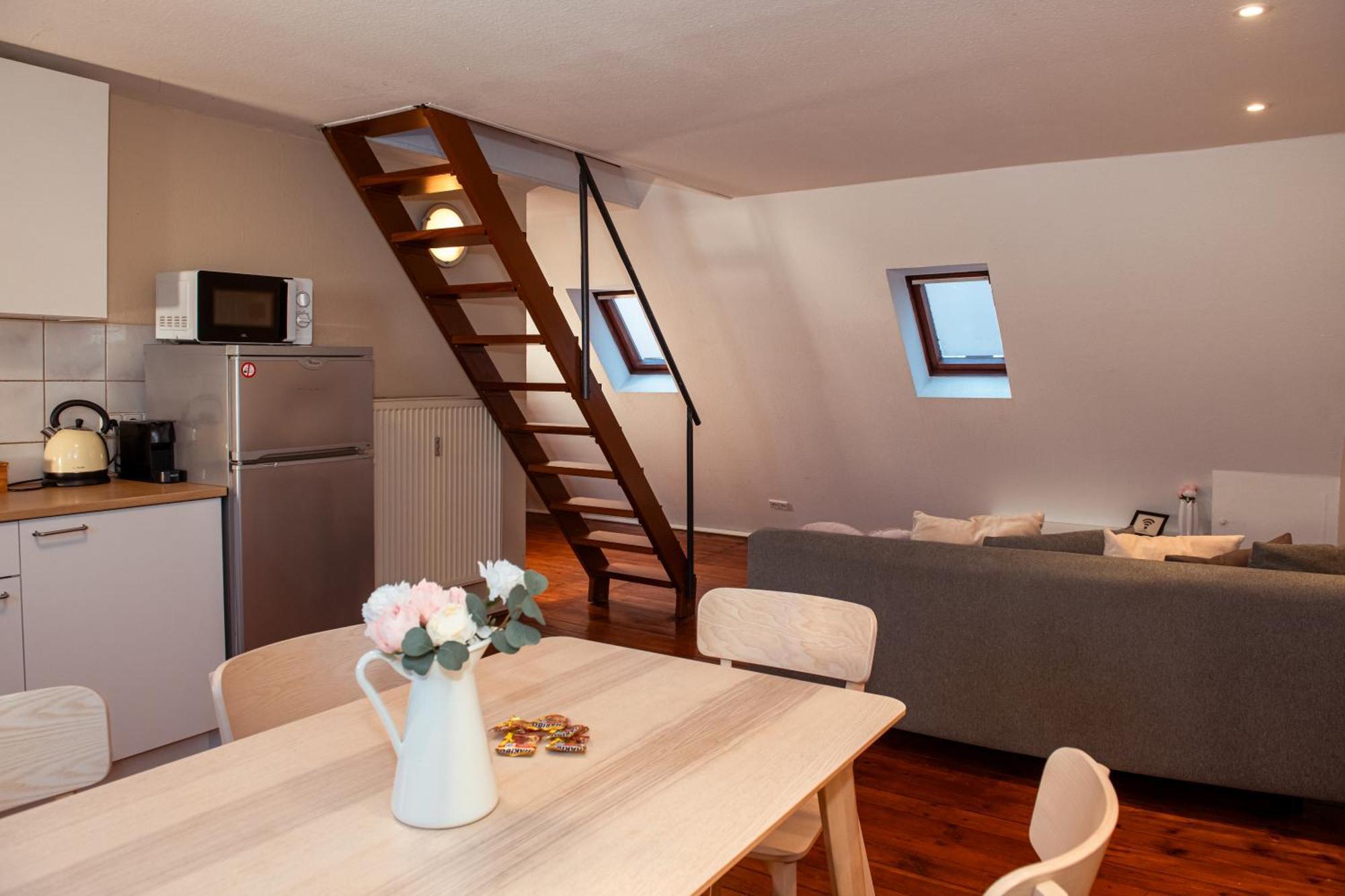 Haus99 Budget Pension & Apartments Fürth Екстериор снимка
